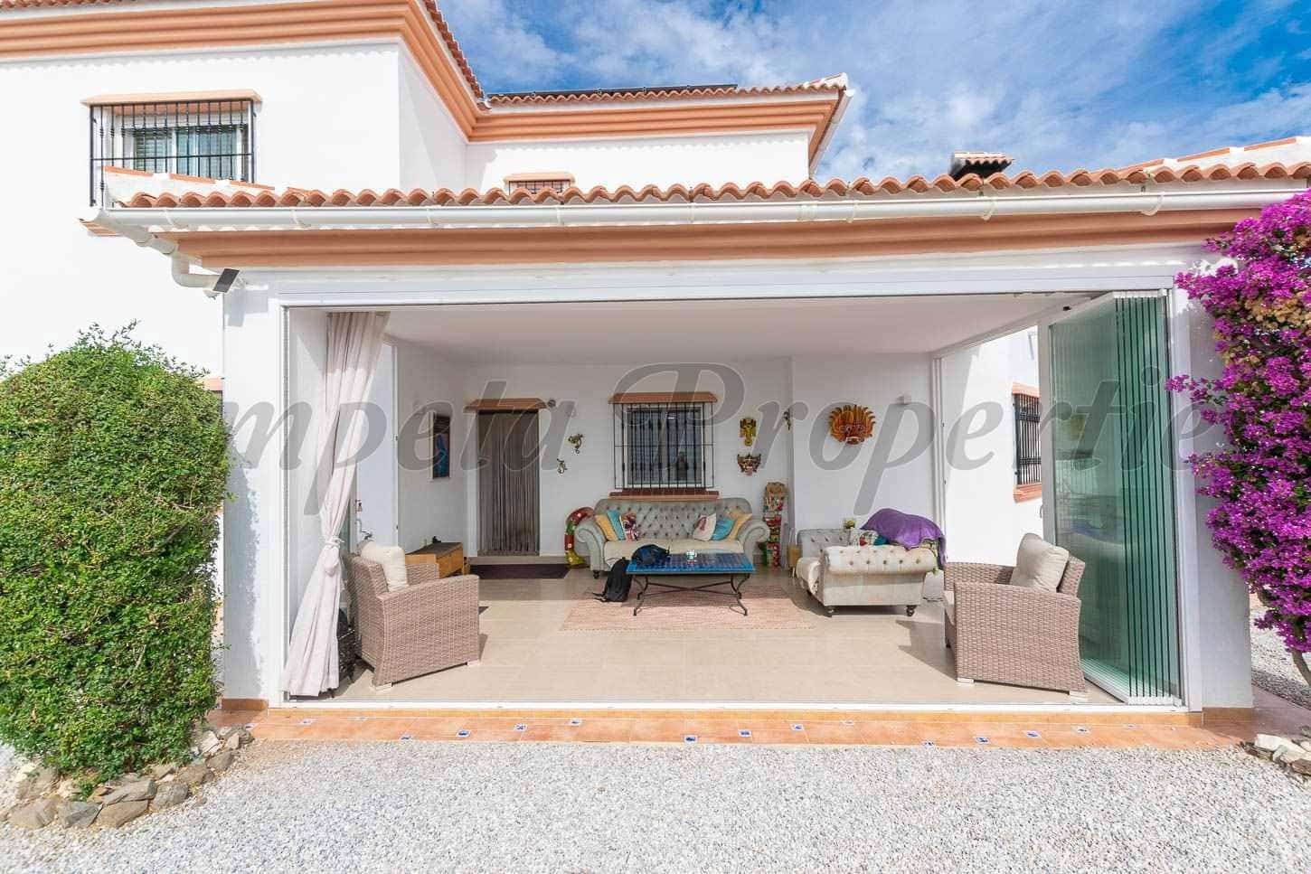 Finca/Casa Rural de 5 habitaciones en Cómpeta en venta con piscina - 790.000 € (Ref: 10136039)