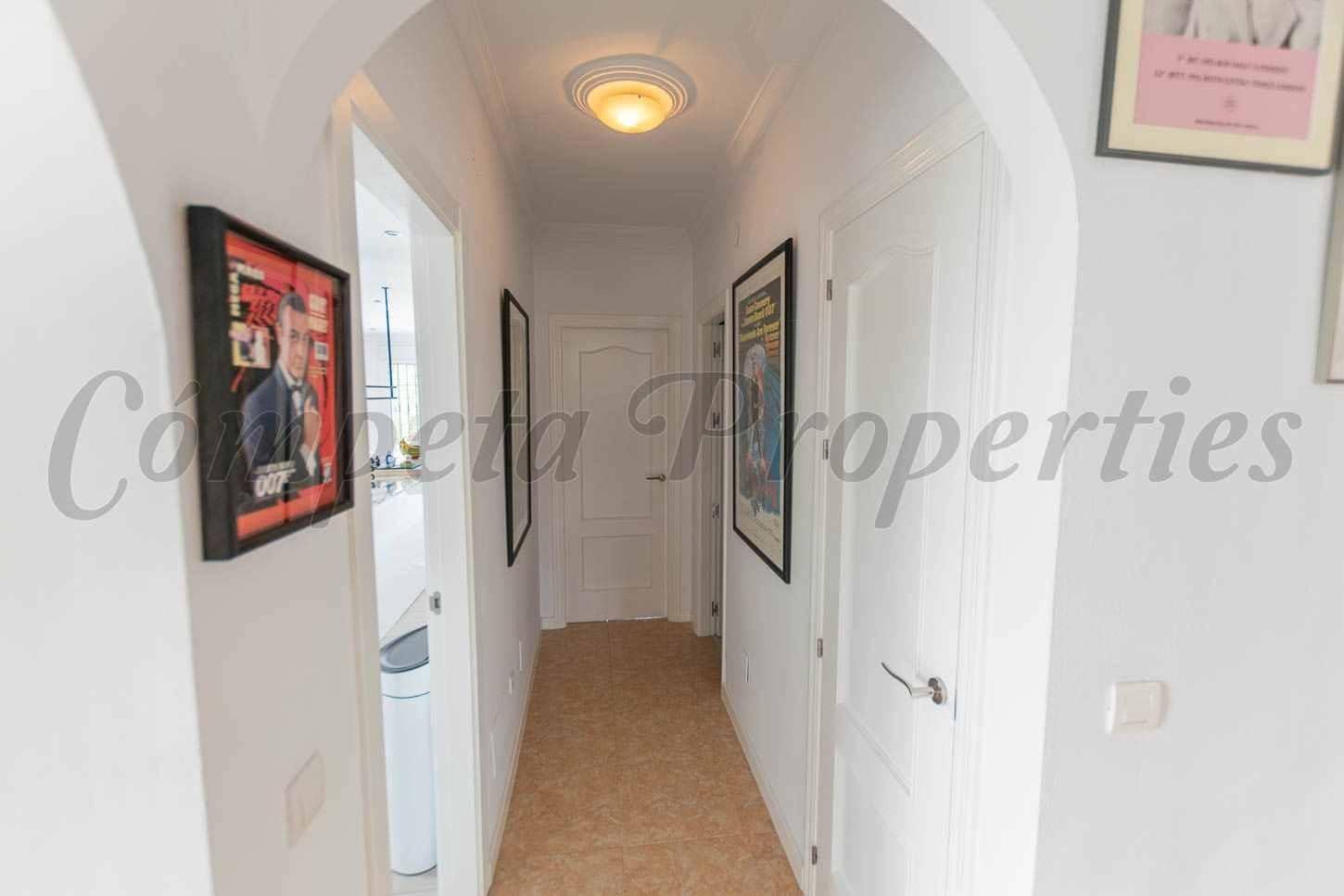 Finca/Casa Rural de 5 habitaciones en Cómpeta en venta con piscina - 790.000 € (Ref: 10136039)