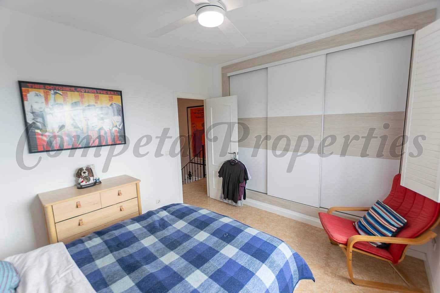 Finca/Casa Rural de 5 habitaciones en Cómpeta en venta con piscina - 790.000 € (Ref: 10136039)