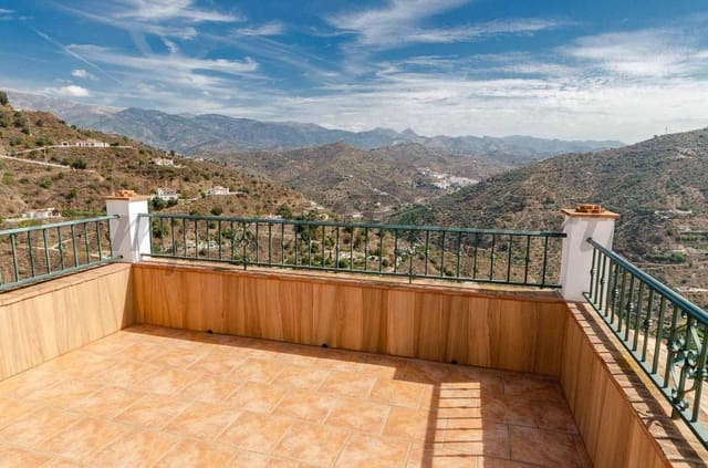 3 bedroom Finca/Country House for sale in Arenas with pool - € 428,000 (Ref: 10136040)