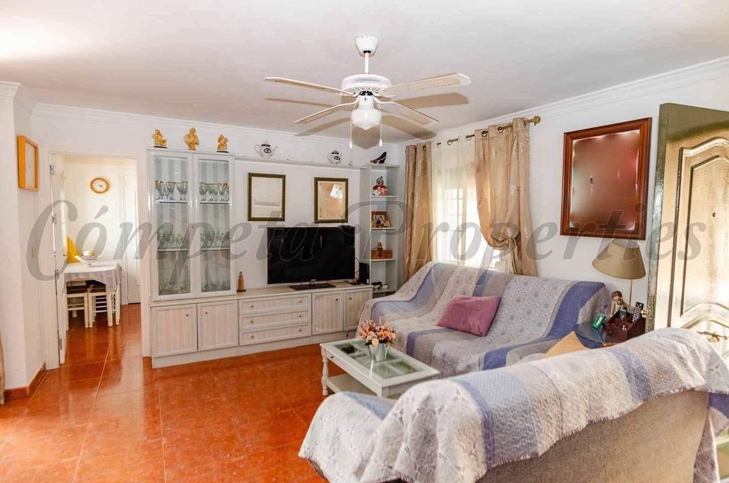 4 quarto Casa em Banda para venda em Competa com garagem - 339 000 € (Ref: 10136041)