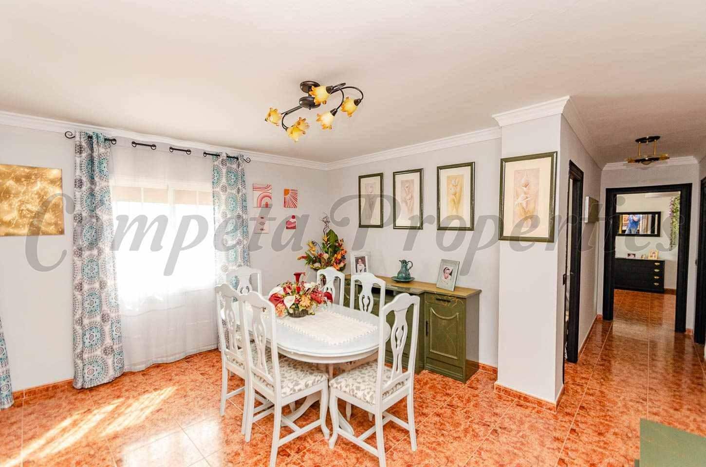 4 quarto Casa em Banda para venda em Competa com garagem - 339 000 € (Ref: 10136041)
