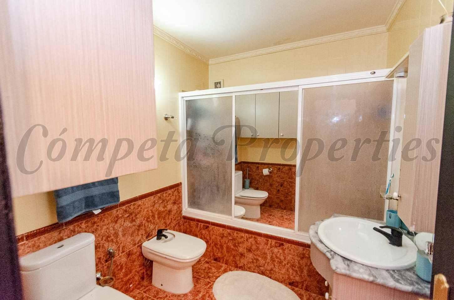 4 quarto Casa em Banda para venda em Competa com garagem - 339 000 € (Ref: 10136041)