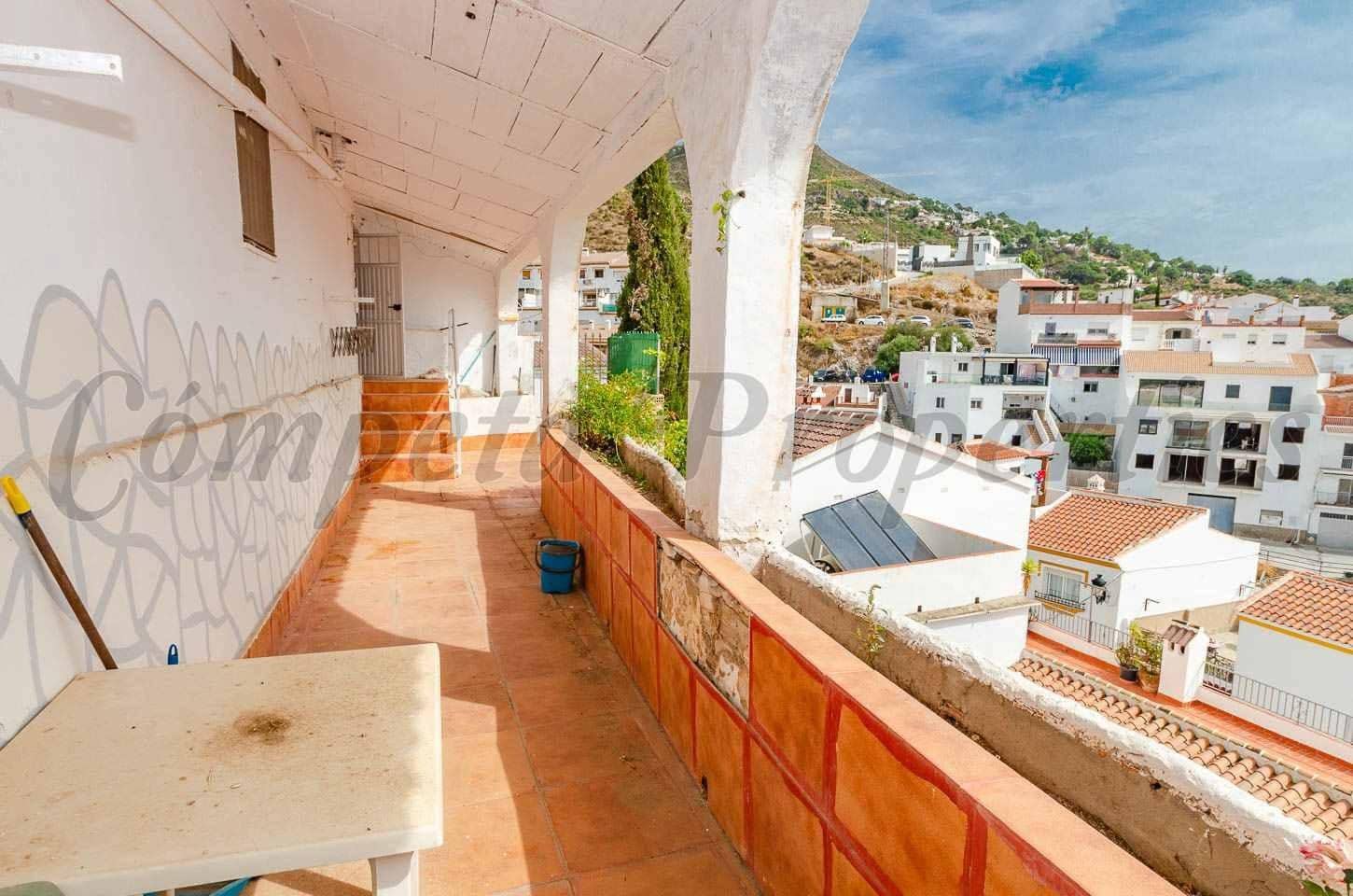 4 quarto Casa em Banda para venda em Competa com garagem - 339 000 € (Ref: 10136041)