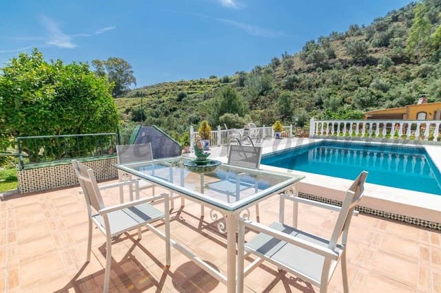 6 makuuhuone Maalaistalo myytävänä paikassa Chaparil - Torrecilla - Punta Lara, Nerja mukana uima-altaan 
autotalli - 830 000 € (Ref: 10139697)