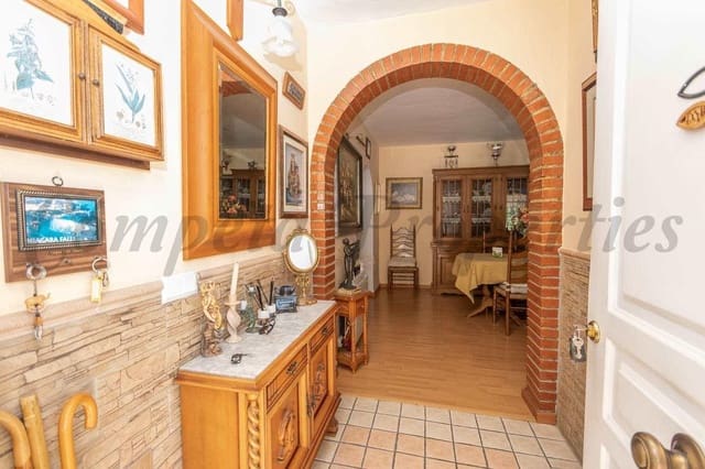 6 makuuhuone Maalaistalo myytävänä paikassa Chaparil - Torrecilla - Punta Lara, Nerja mukana uima-altaan 
autotalli - 830 000 € (Ref: 10139697)