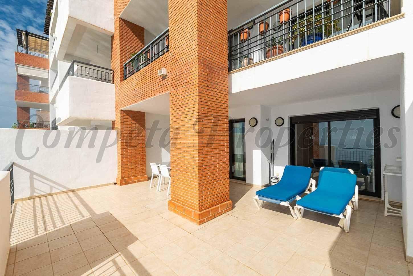 2 soveværelse Lejlighed til salg i Torrox-Costa med swimmingpool garage - € 410.000 (Ref: 10142598)