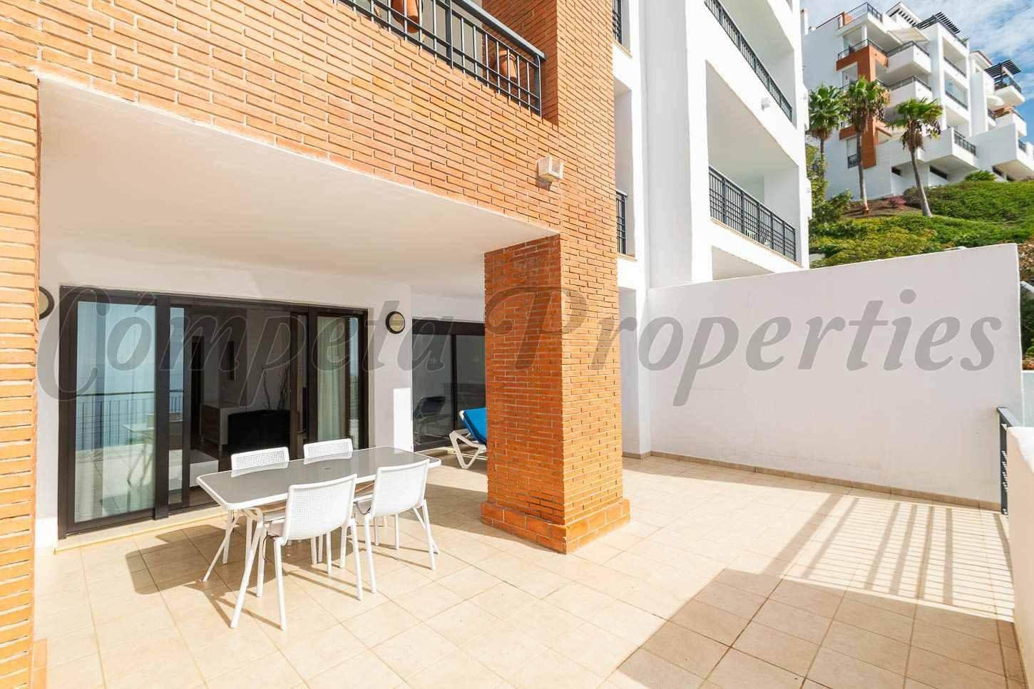 2 soveværelse Lejlighed til salg i Torrox-Costa med swimmingpool garage - € 410.000 (Ref: 10142598)