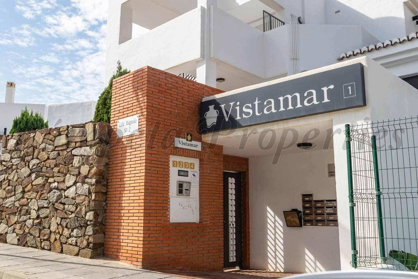 2 soveværelse Lejlighed til salg i Torrox-Costa med swimmingpool garage - € 410.000 (Ref: 10142598)