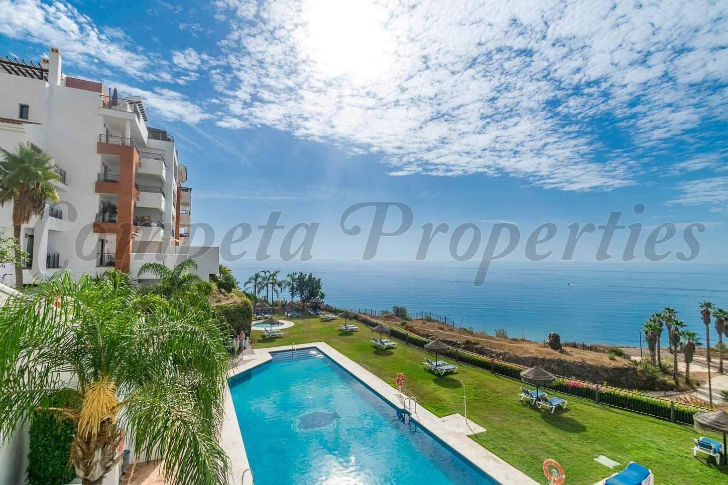 2 soveværelse Lejlighed til salg i Torrox-Costa med swimmingpool garage - € 410.000 (Ref: 10142598)