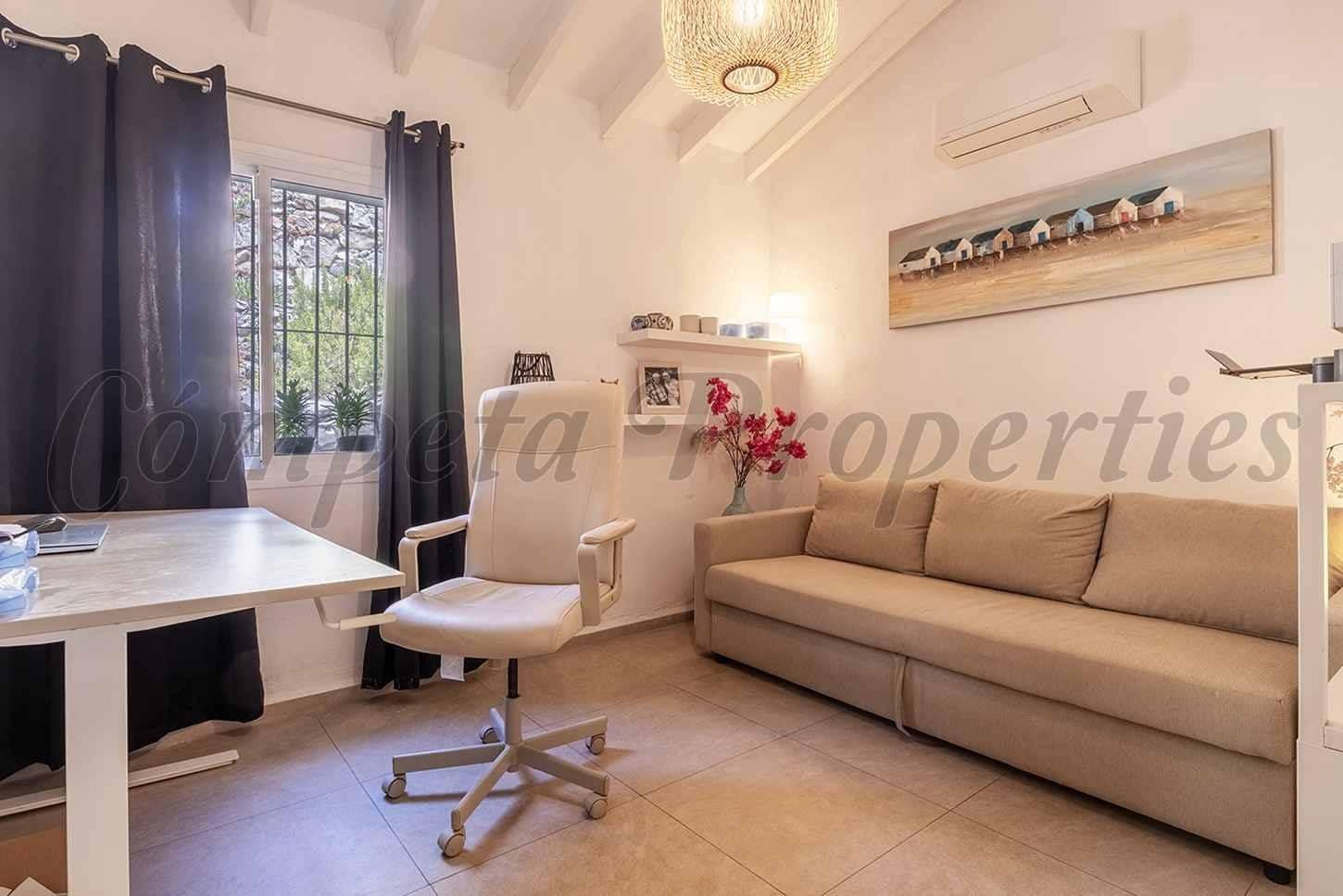 2 soveværelse Finca/Landehus til salg i Competa med swimmingpool - € 480.000 (Ref: 10142599)