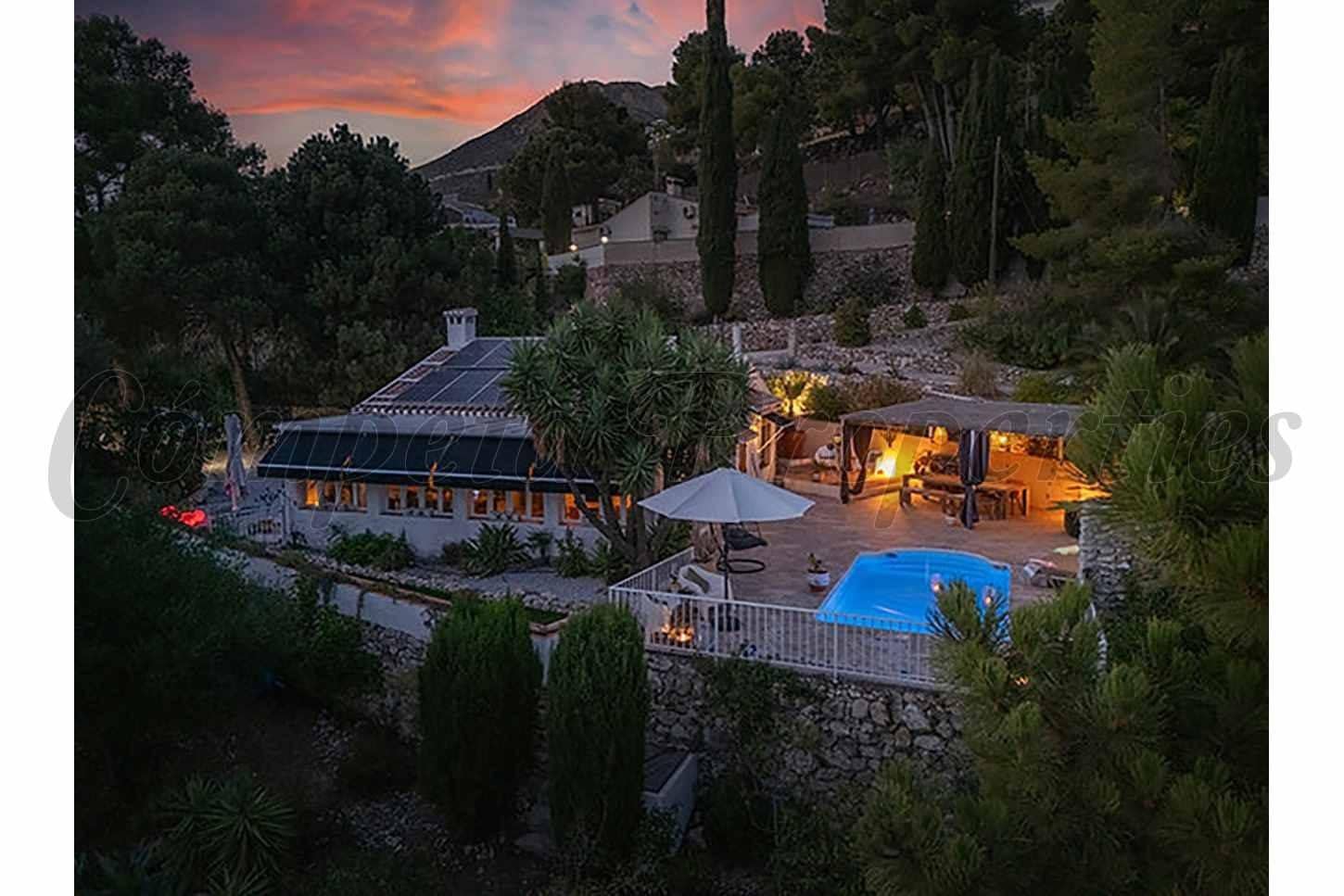 2 soveværelse Finca/Landehus til salg i Competa med swimmingpool - € 480.000 (Ref: 10142599)