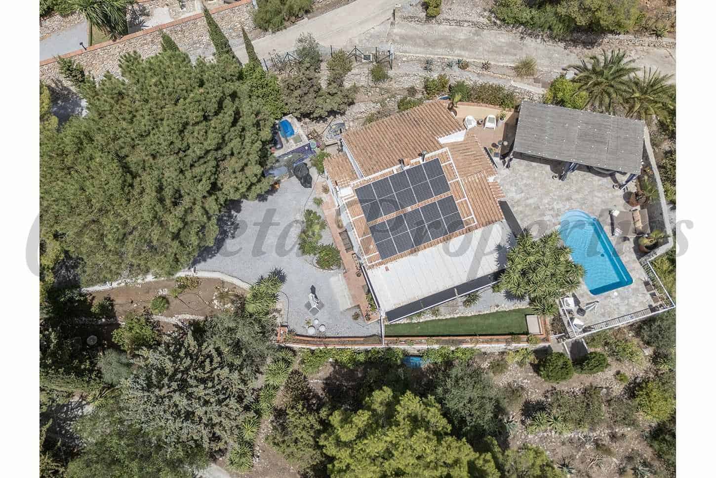 2 soveværelse Finca/Landehus til salg i Competa med swimmingpool - € 480.000 (Ref: 10142599)
