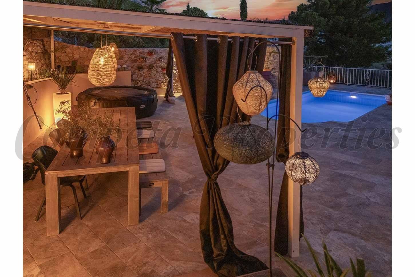2 soveværelse Finca/Landehus til salg i Competa med swimmingpool - € 480.000 (Ref: 10142599)