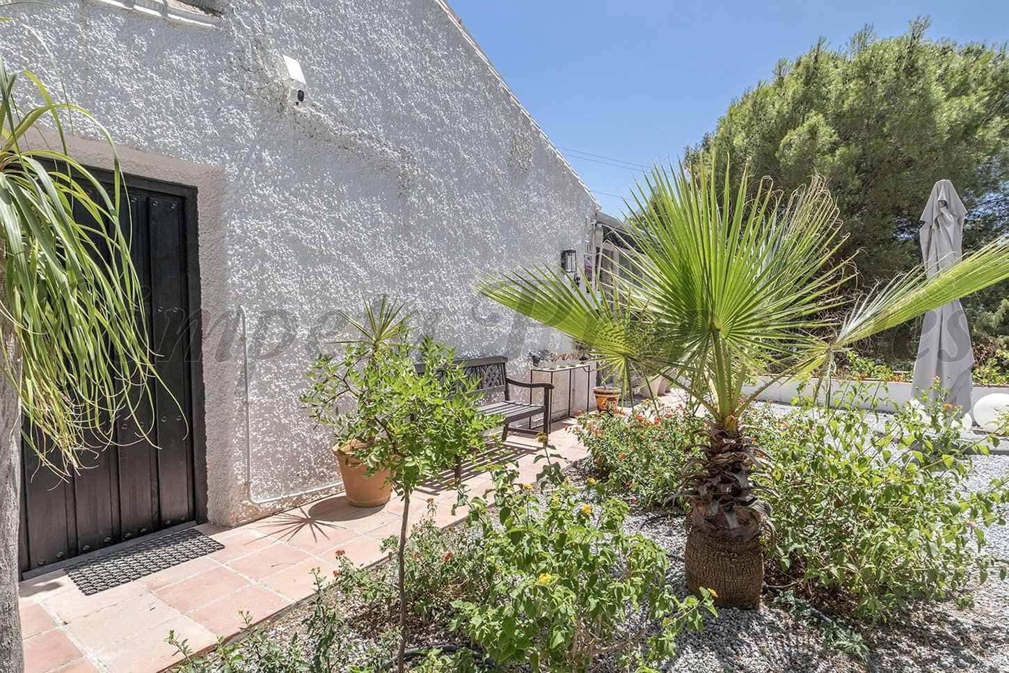 2 soveværelse Finca/Landehus til salg i Competa med swimmingpool - € 480.000 (Ref: 10142599)