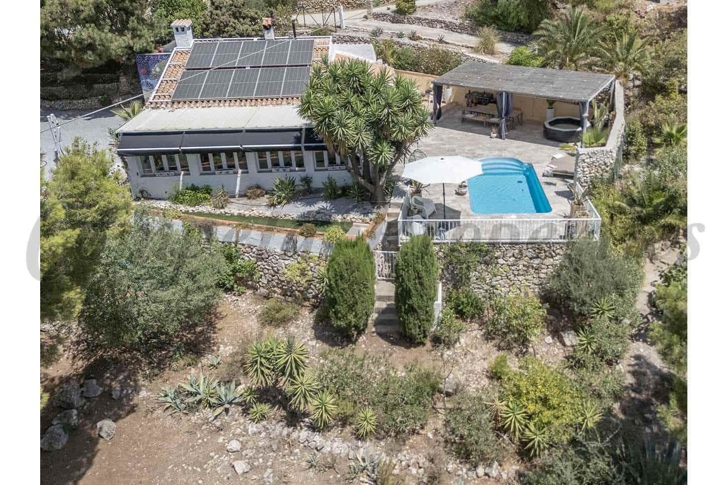 2 soveværelse Finca/Landehus til salg i Competa med swimmingpool - € 480.000 (Ref: 10142599)