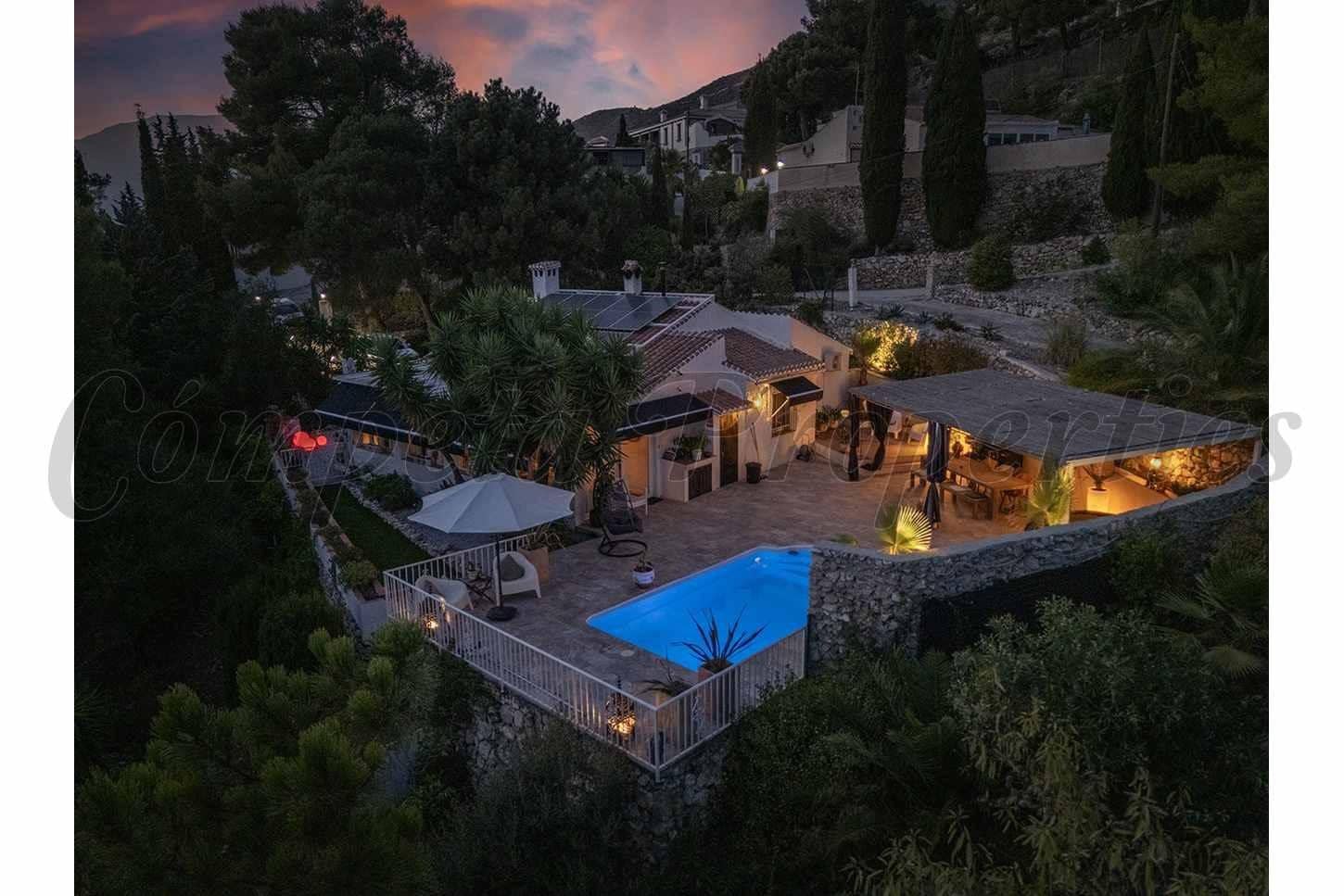 2 soveværelse Finca/Landehus til salg i Competa med swimmingpool - € 480.000 (Ref: 10142599)