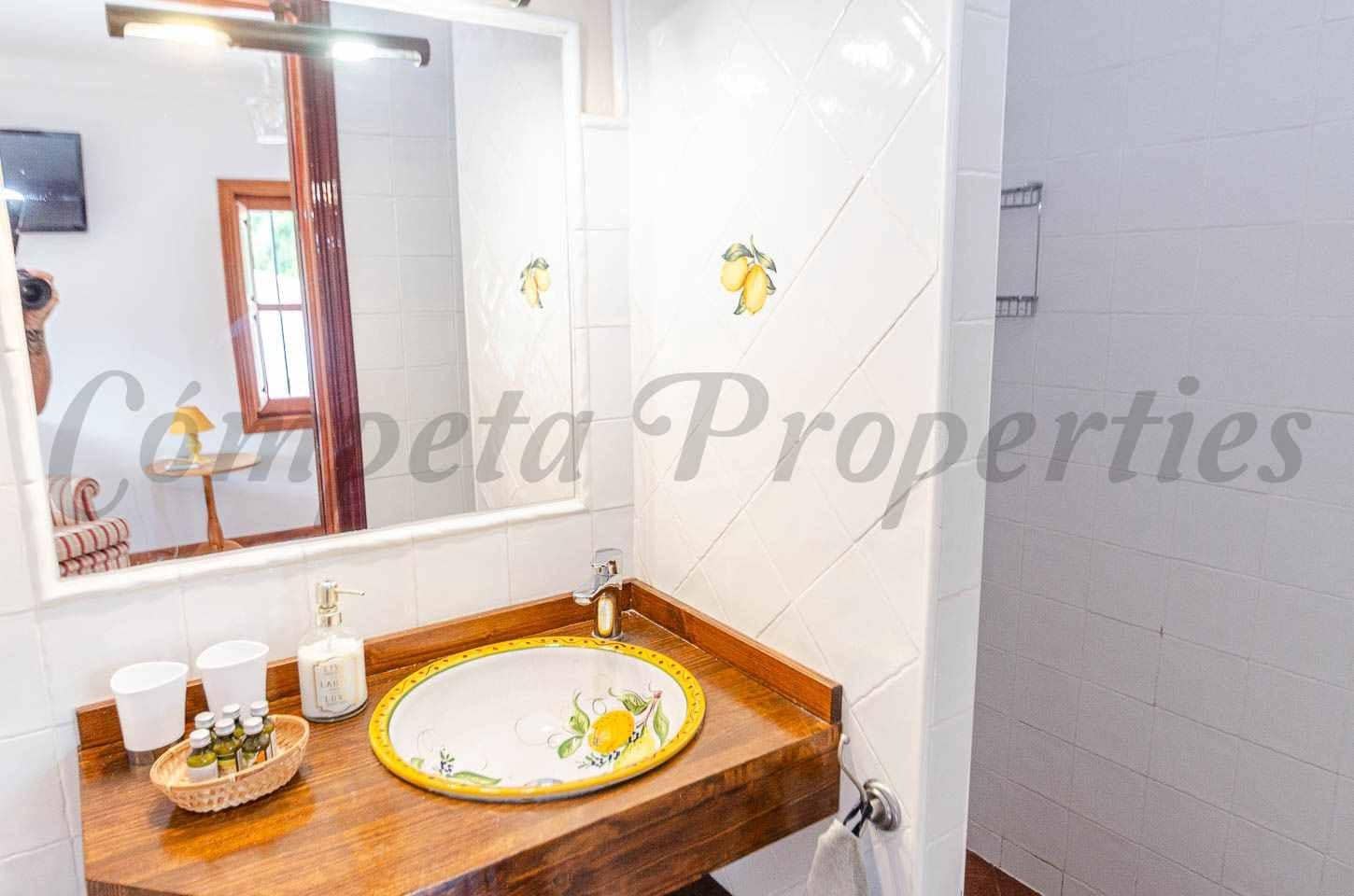 6 quarto Quinta/Casa Rural para venda em Albaida com piscina garagem - 998 000 € (Ref: 10148834)