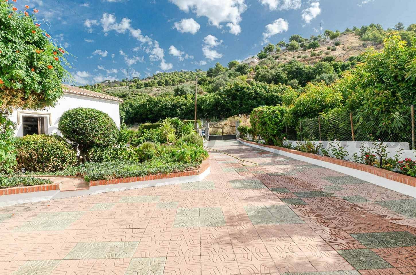 6 quarto Quinta/Casa Rural para venda em Albaida com piscina garagem - 998 000 € (Ref: 10148834)