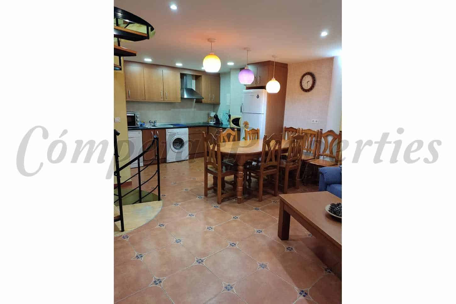 6 Zimmer Apartment zu vermieten in Torrox-Costa mit Pool - 700 € (Ref: 10148835)