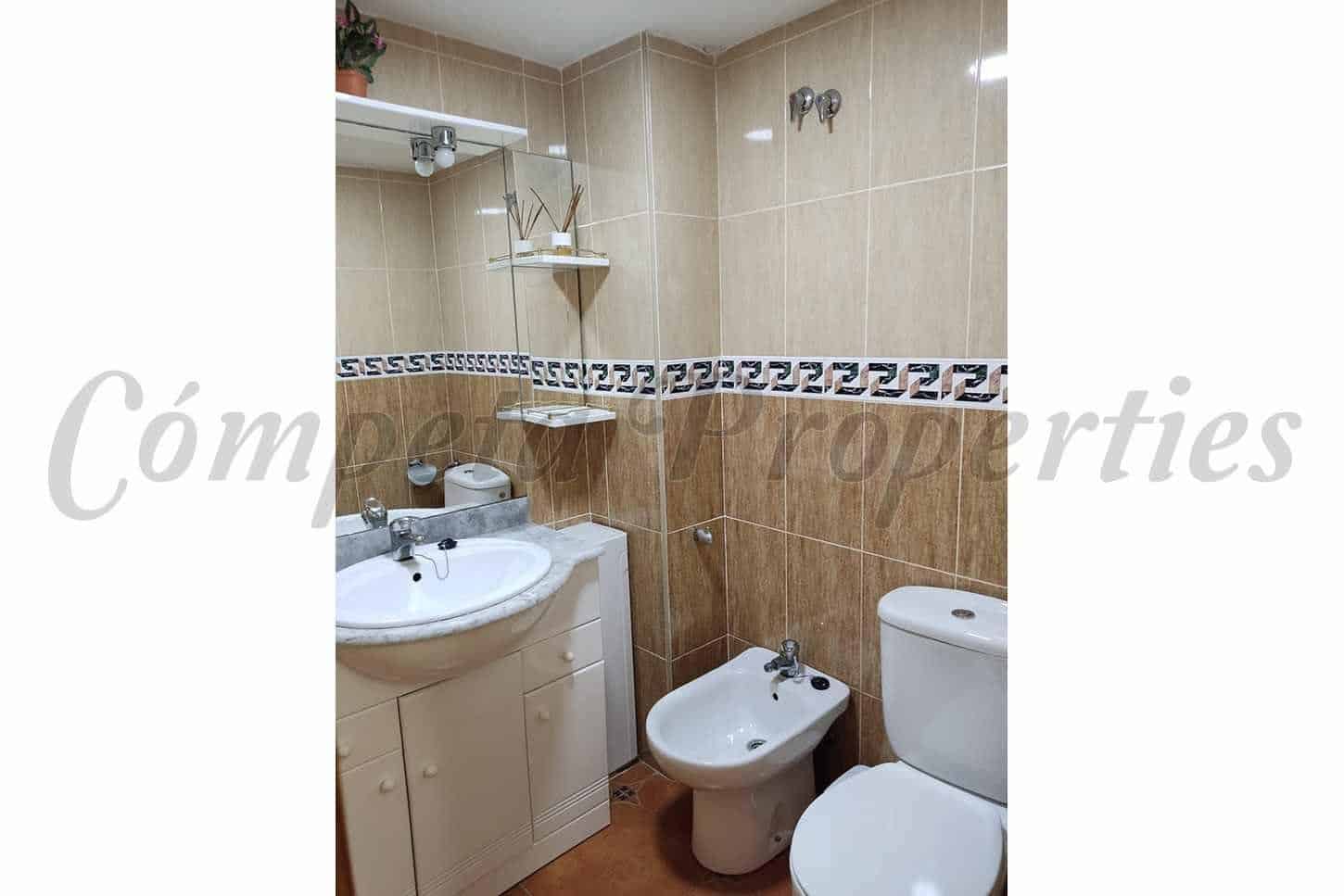 6 Zimmer Apartment zu vermieten in Torrox-Costa mit Pool - 700 € (Ref: 10148835)