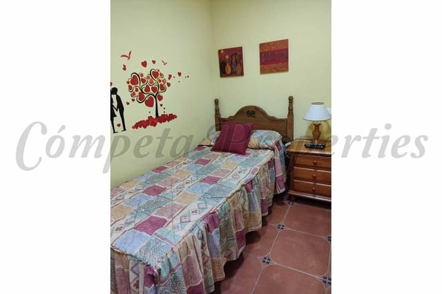 6 Zimmer Apartment zu vermieten in Centro Internacional, Torrox mit Pool - 700 € (Ref: 10148835)