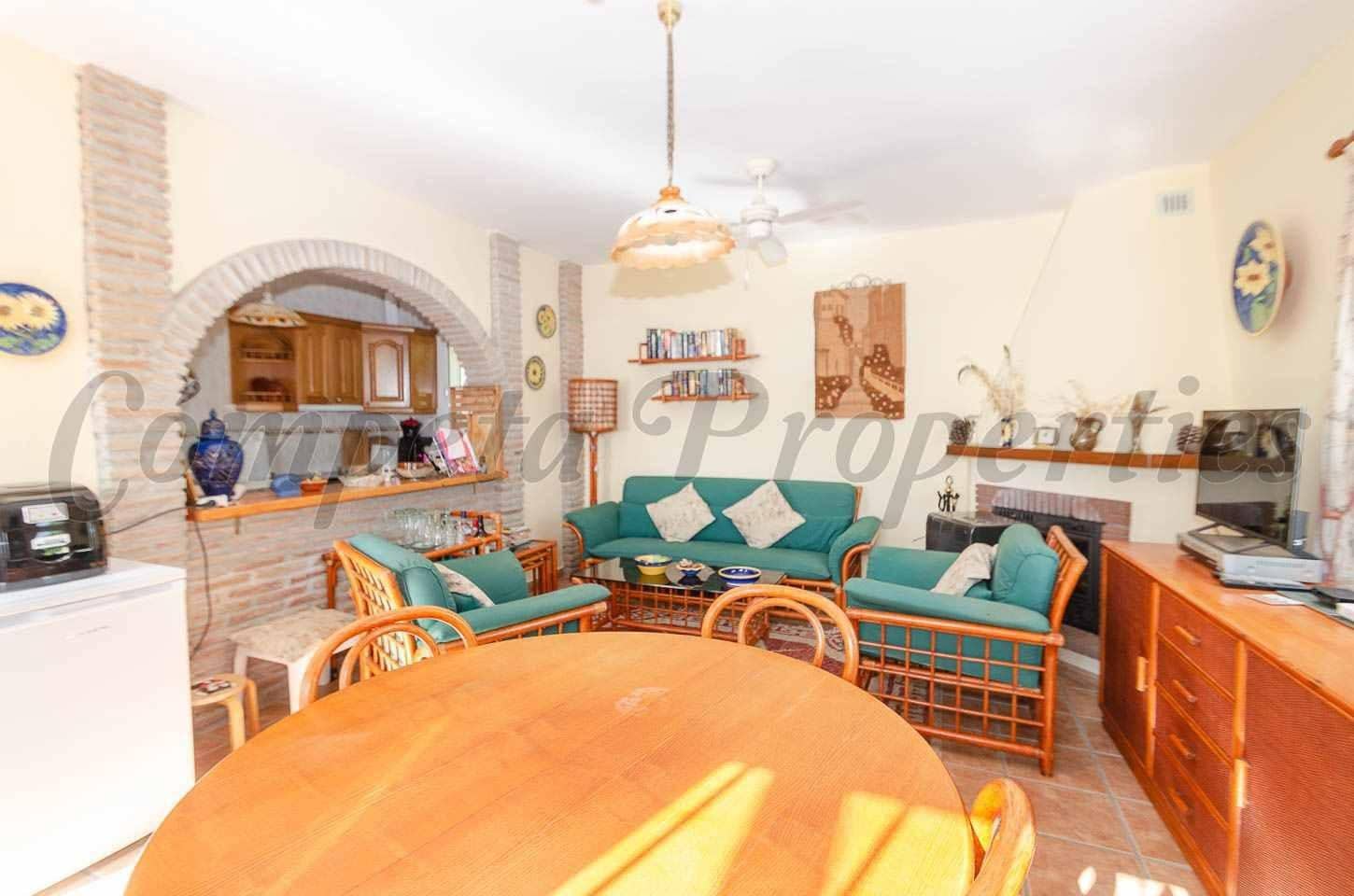3 sypialnia Finka/Dom wiejski na sprzedaż w Competa z basenem garażem - 380 000 € (Ref: 10148836)