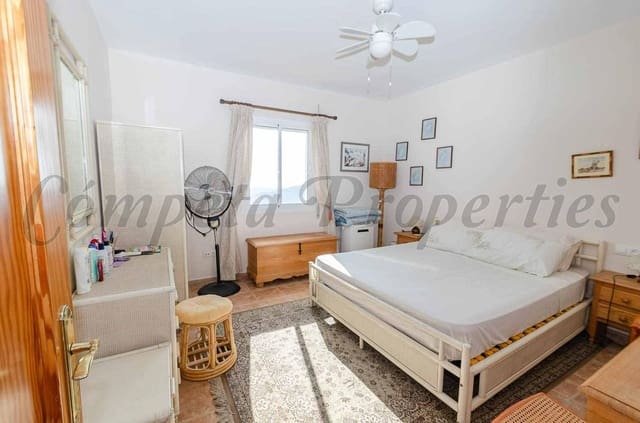 3 sypialnia Finka/Dom wiejski na sprzedaż w Cómpeta z basenem garażem - 380 000 € (Ref: 10148836)