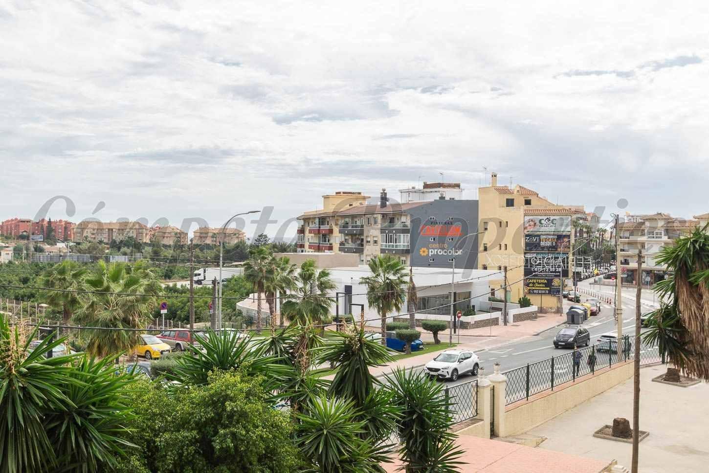 2 bedroom Apartment for rent in Torrox-Costa - € 1,200 (Ref: 10155265)