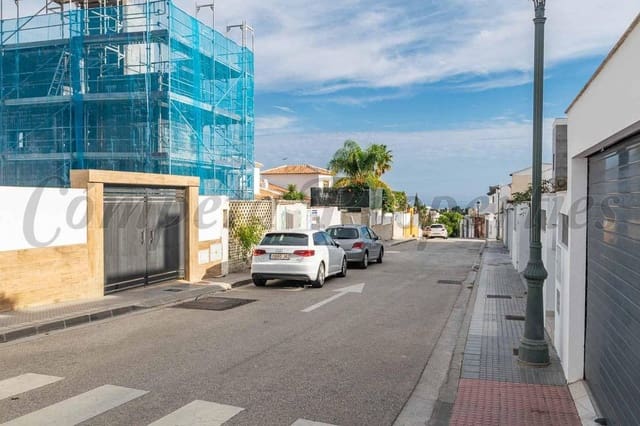 Bouwgrond te koop in Avda Pescia - Ctra de Frigiliana, Nerja - € 225.000 (Ref: 10157877)