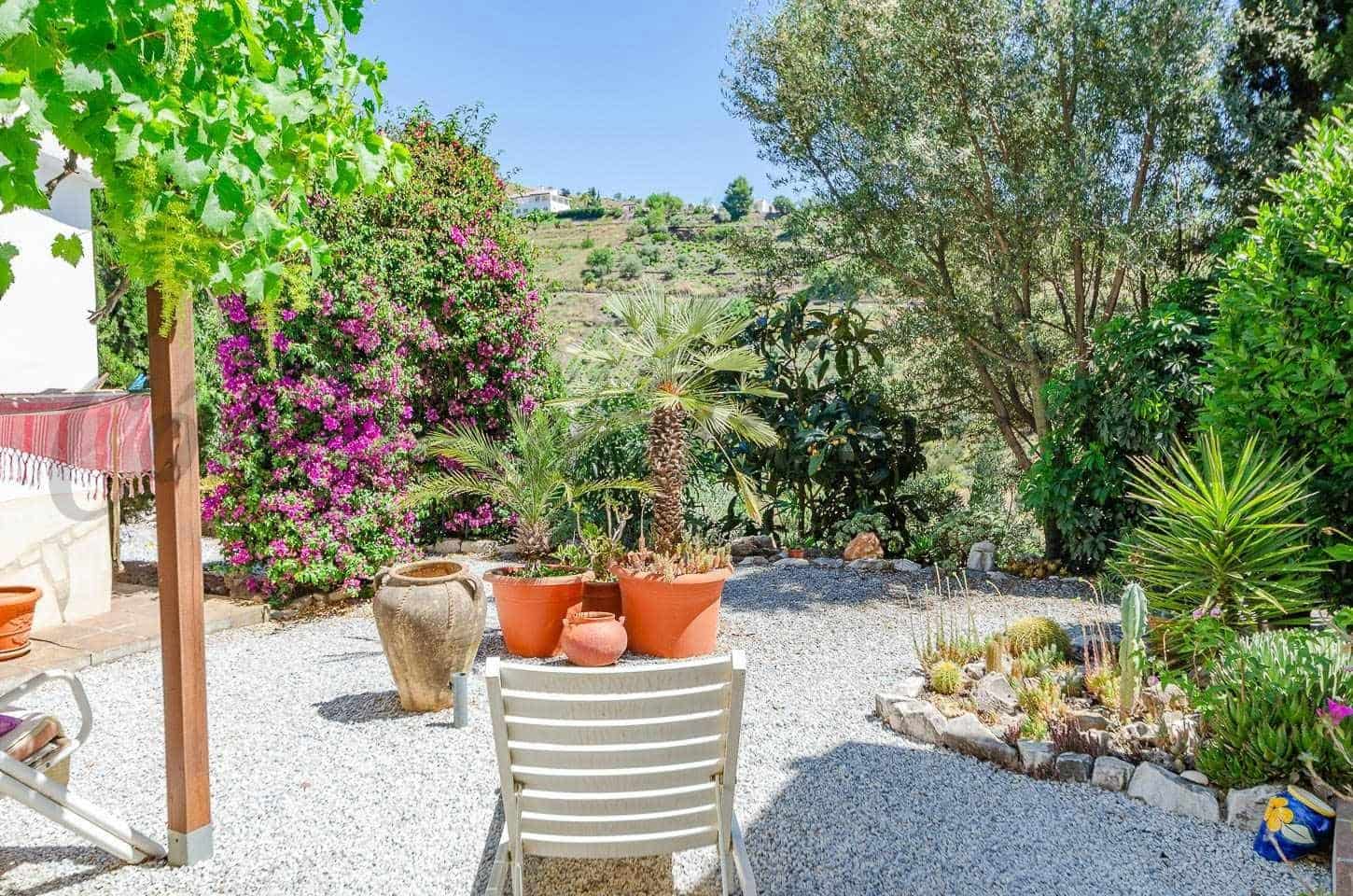 Finca/Casa Rural de 2 habitaciones en Cómpeta en venta con garaje - 349.000 € (Ref: 10161509)