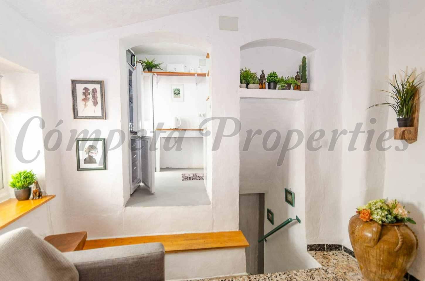 2 bedroom Townhouse for rent in Archez - € 490 (Ref: 10162269)