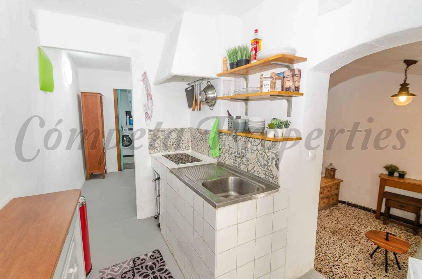 2 bedroom Townhouse for rent in Archez - € 490 (Ref: 10162269)