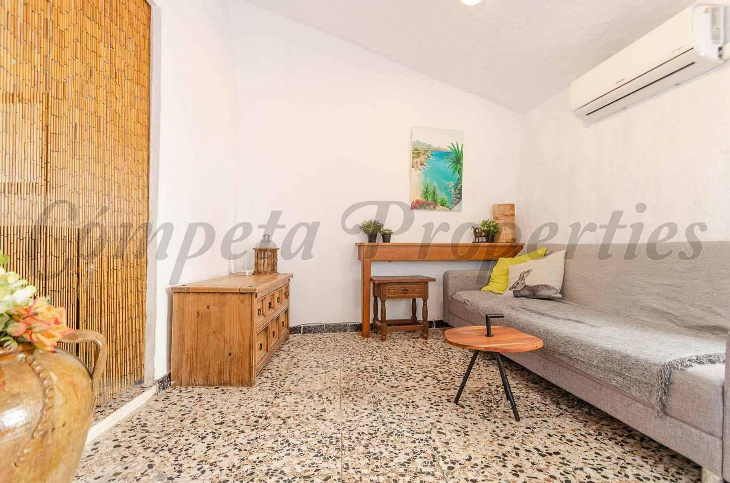 2 bedroom Townhouse for rent in Archez - € 490 (Ref: 10162269)