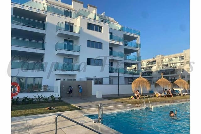 3 Zimmer Apartment zu vermieten in Torrox-Costa, Torrox mit Pool Garage - 1.300 € (Ref: 10171583)