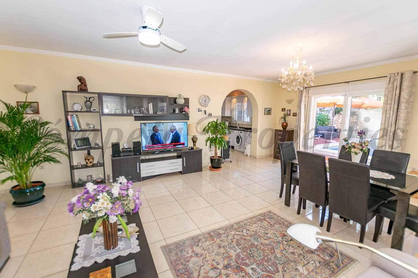 6 sypialnia Finka/Dom wiejski na sprzedaż w Archez z basenem garażem - 1 399 000 € (Ref: 10173922)