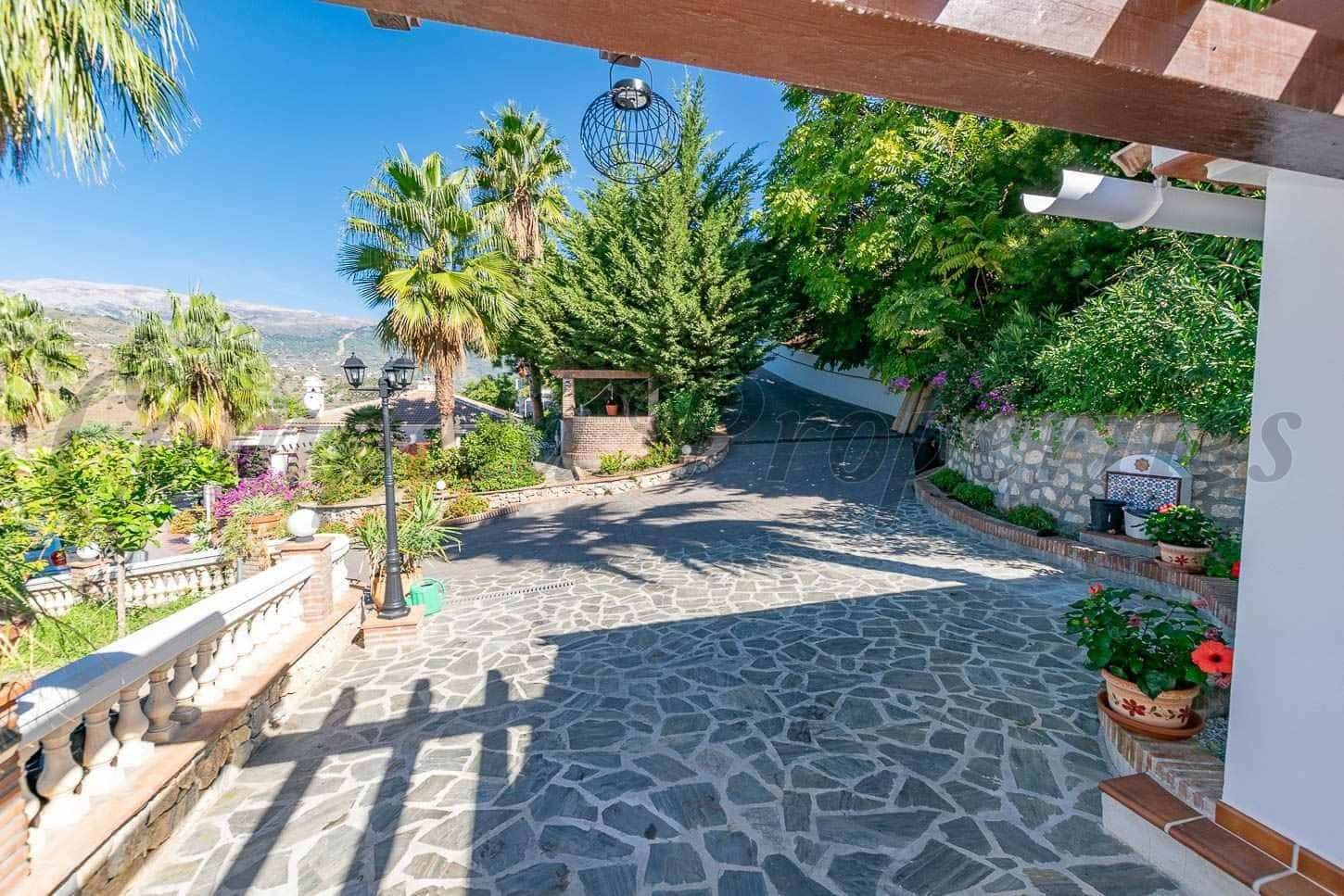 6 sypialnia Finka/Dom wiejski na sprzedaż w Archez z basenem garażem - 1 399 000 € (Ref: 10173922)
