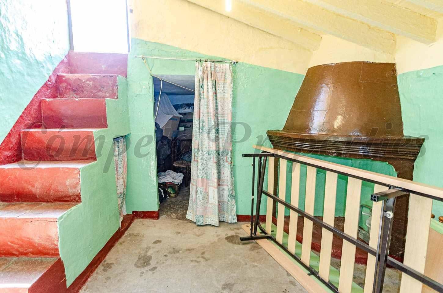 6 slaapkamer Huis te koop in Arenas - € 150.000 (Ref: 10174626)
