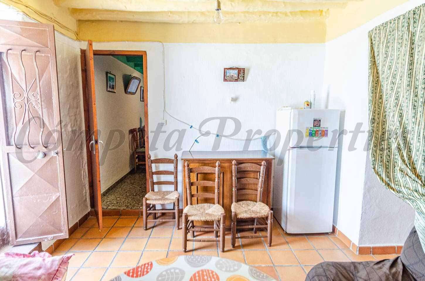 6 slaapkamer Huis te koop in Arenas - € 150.000 (Ref: 10174626)