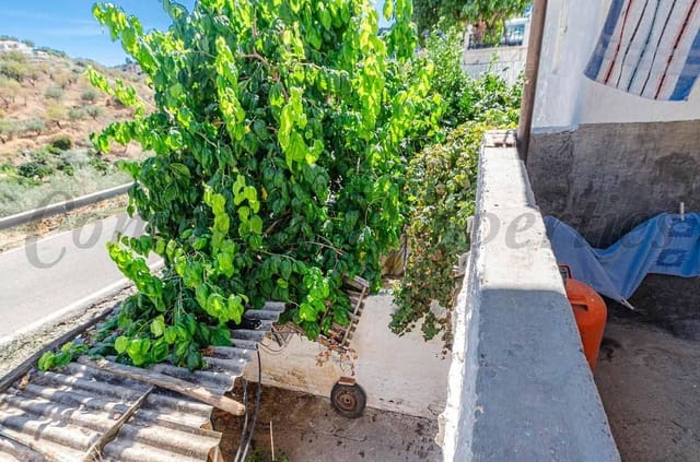 Casa de 6 habitaciones en Arenas en venta - 150.000 € (Ref: 10174626)