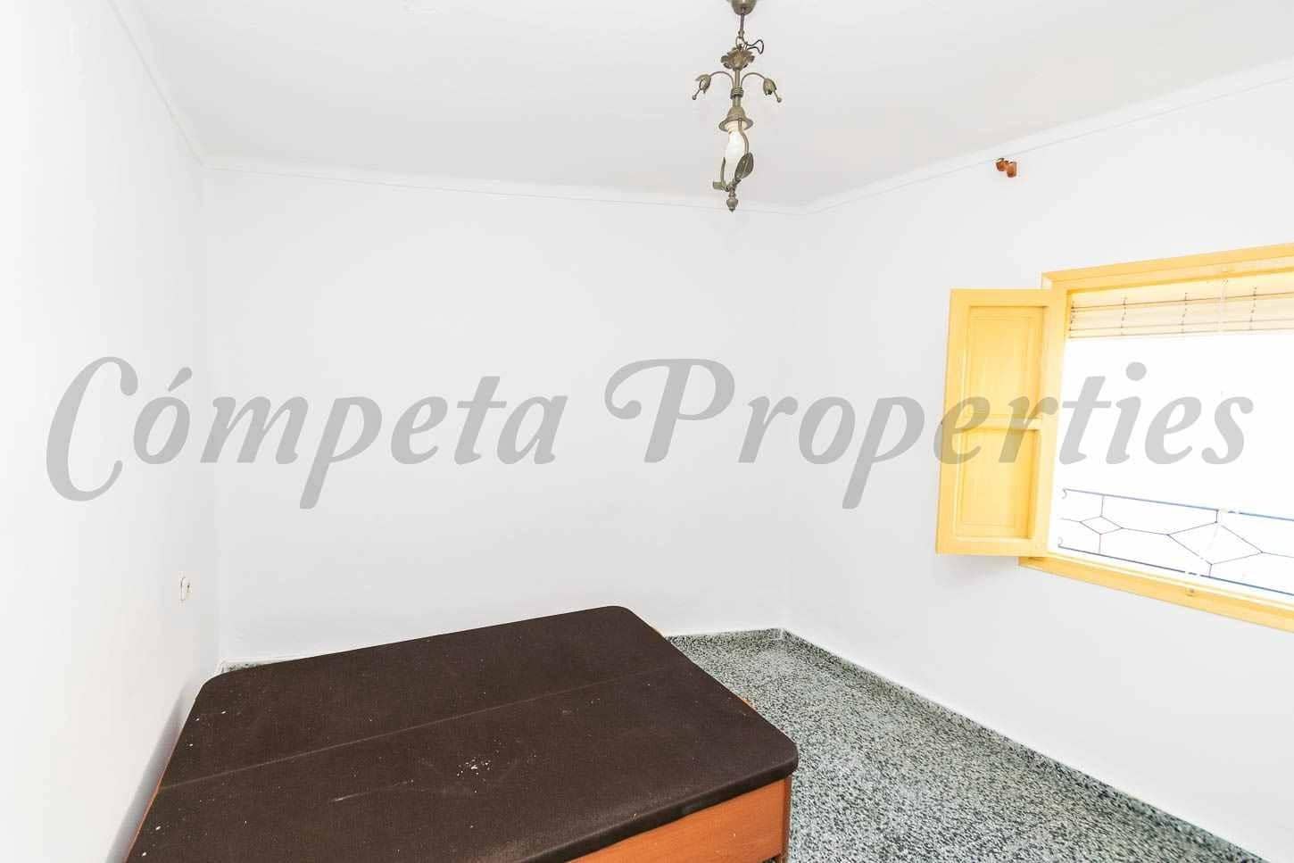 Casa de 3 habitaciones en Torrox en venta - 179.900 € (Ref: 10174627)