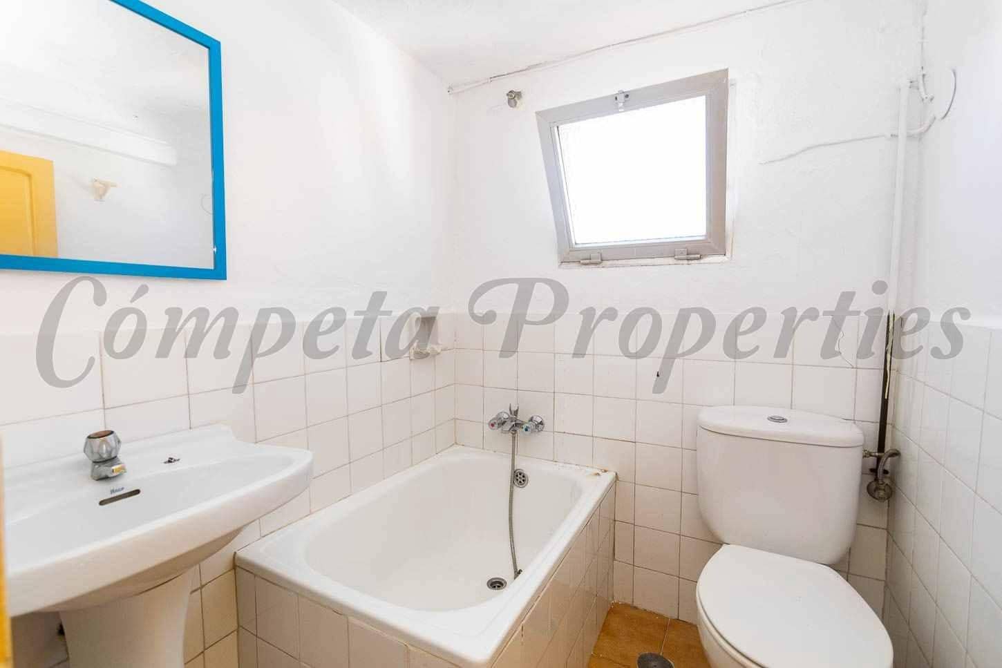 Casa de 3 habitaciones en Torrox en venta - 179.900 € (Ref: 10174627)