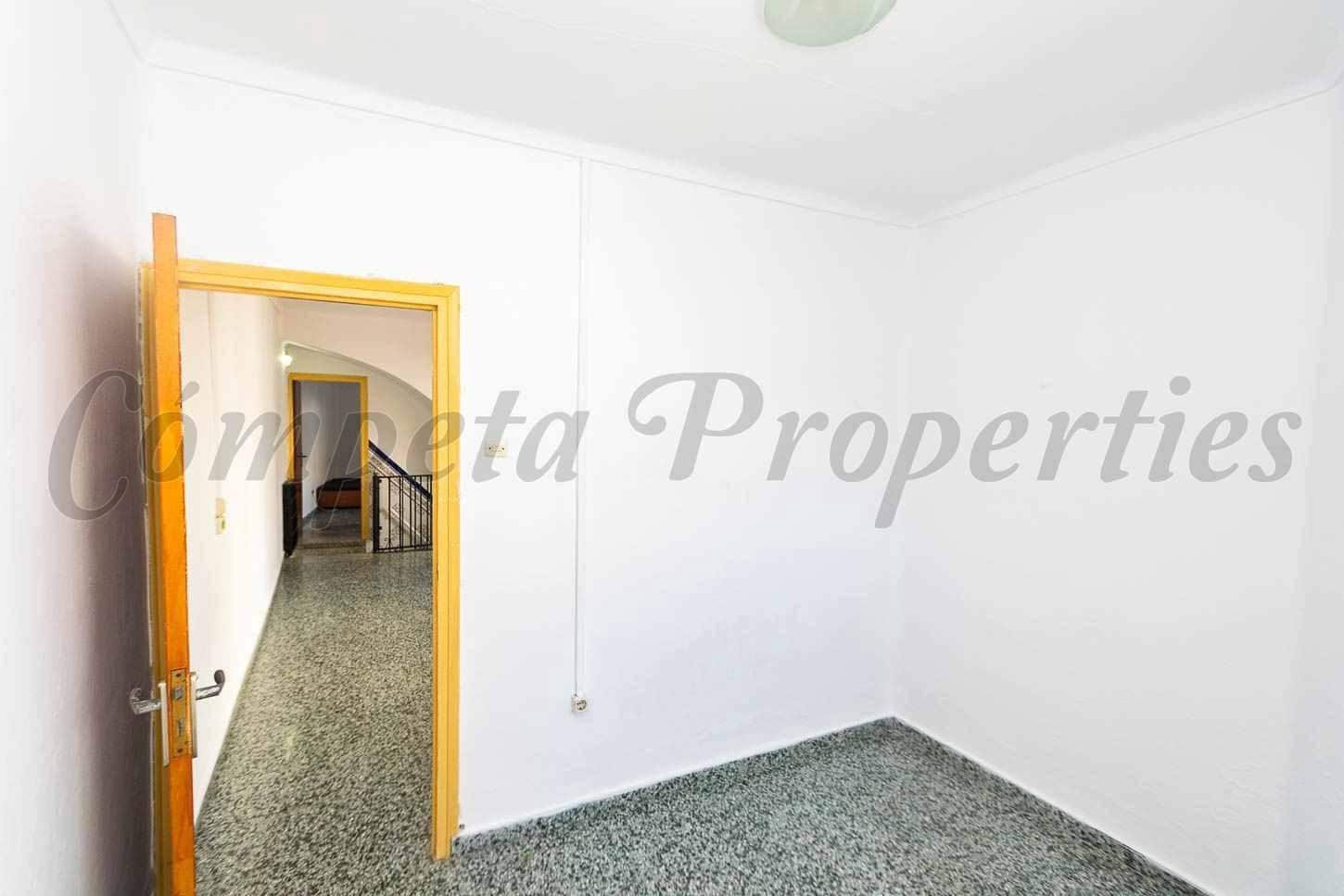Casa de 3 habitaciones en Torrox en venta - 179.900 € (Ref: 10174627)