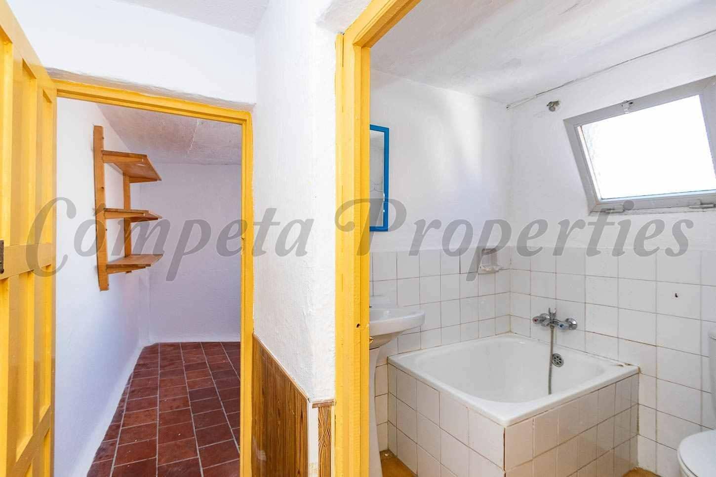 Casa de 3 habitaciones en Torrox en venta - 179.900 € (Ref: 10174627)
