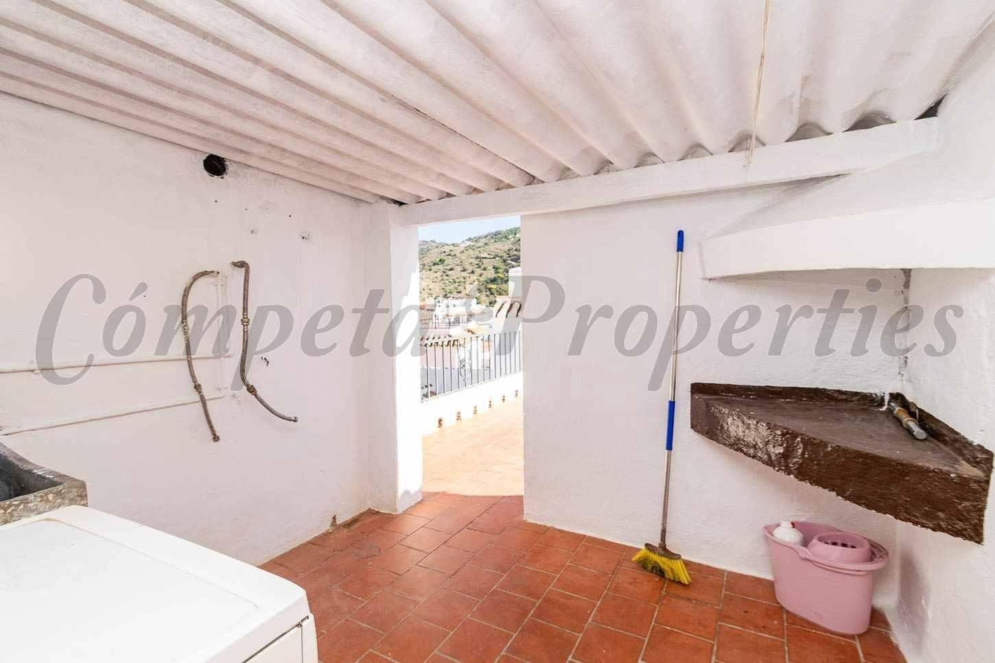 Casa de 3 habitaciones en Torrox en venta - 179.900 € (Ref: 10174627)