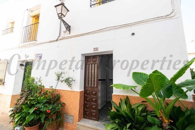 Casa de 3 habitaciones en Torrox Pueblo, Torrox en venta - 179.900 € (Ref: 10174627)