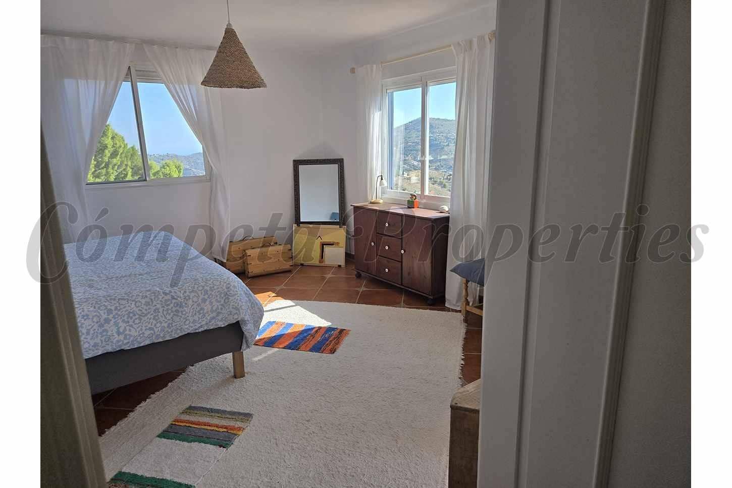 3 makuuhuone Maalaistalo myytävänä paikassa Competa mukana uima-altaan - 425 000 € (Ref: 10180603)