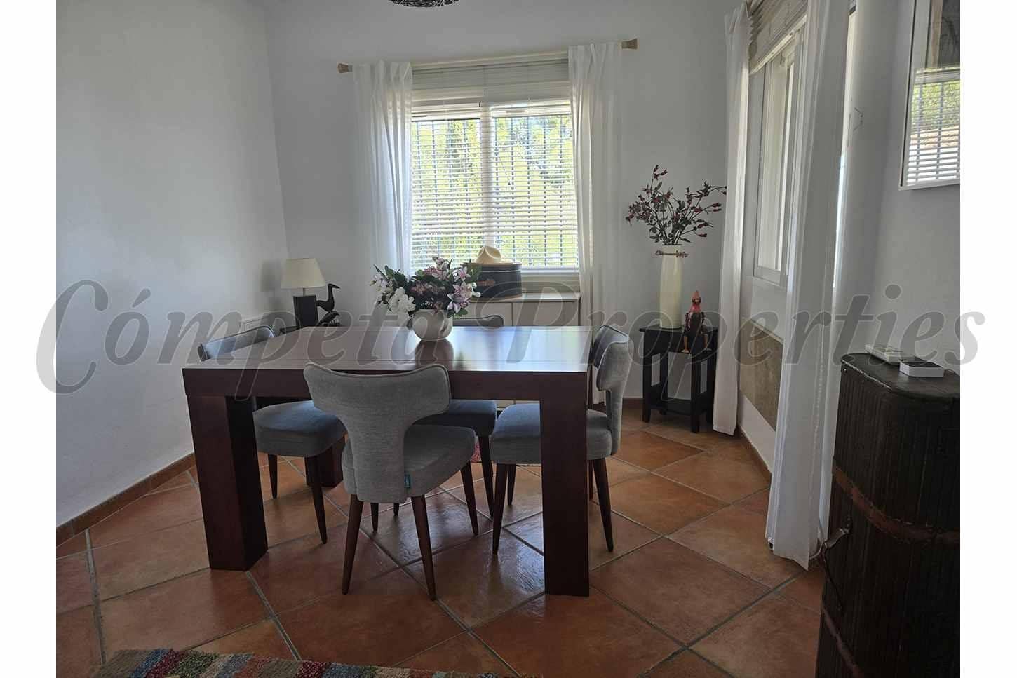 3 makuuhuone Maalaistalo myytävänä paikassa Competa mukana uima-altaan - 425 000 € (Ref: 10180603)