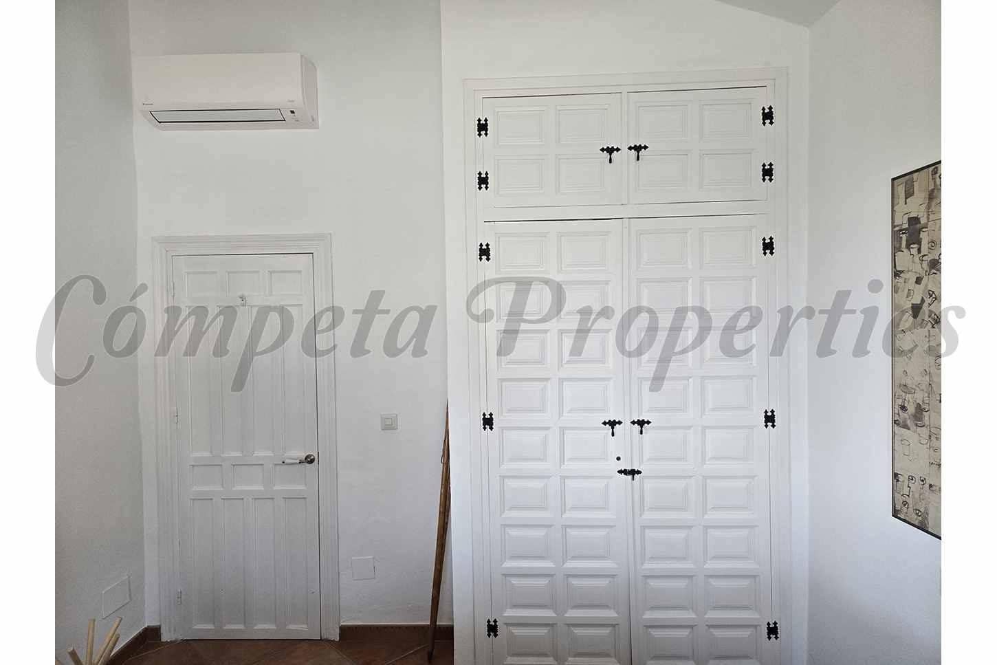 3 makuuhuone Maalaistalo myytävänä paikassa Competa mukana uima-altaan - 425 000 € (Ref: 10180603)