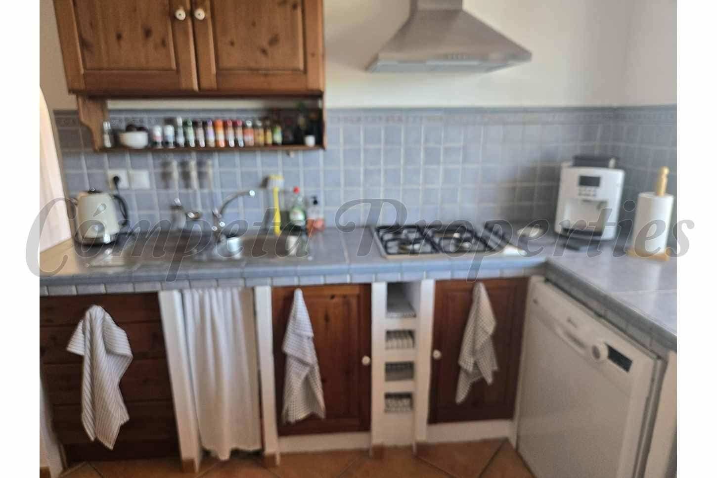 3 makuuhuone Maalaistalo myytävänä paikassa Competa mukana uima-altaan - 425 000 € (Ref: 10180603)